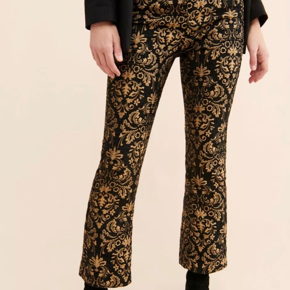 Urban Outfitters Womens Pants Tapestry Jacquard Cropped Black Gold Size 6 - Picture 5 of 16